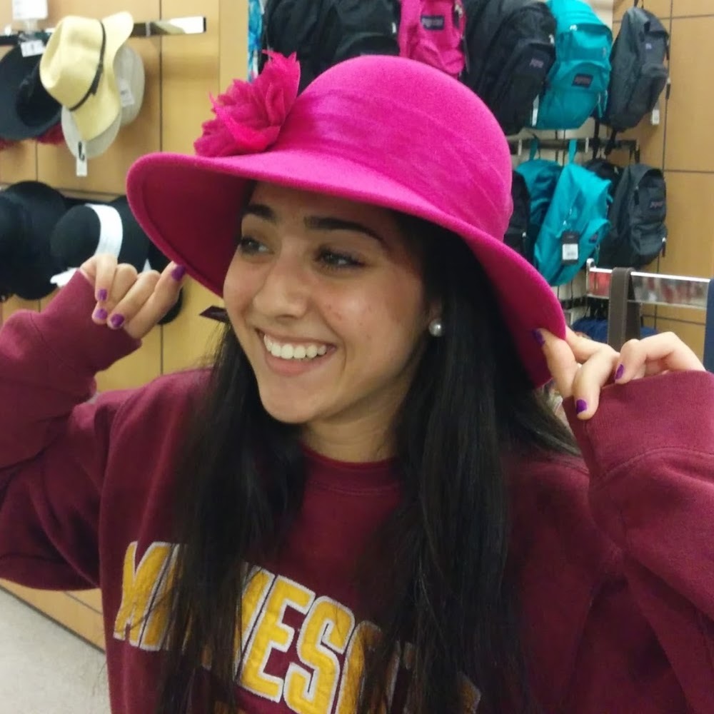 Meet your Posher, Hannah